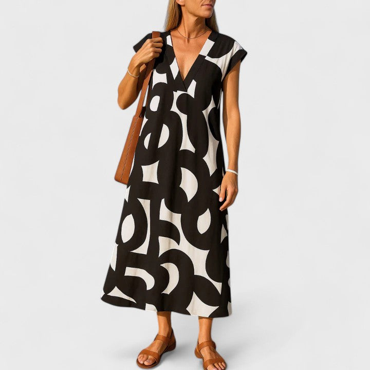 Everly | Flowing Lightweight V-Neck Print Dress